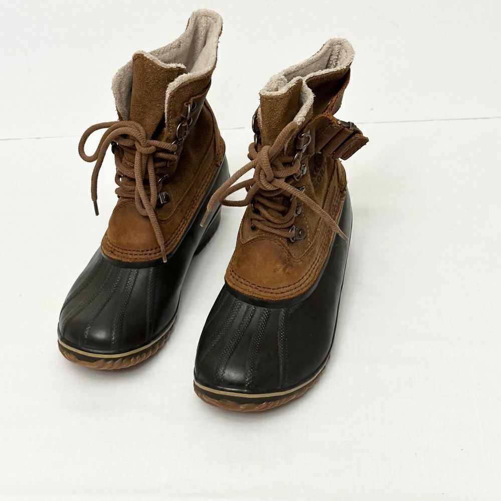 WOMEN'S SNOW & WINTER BOOTS